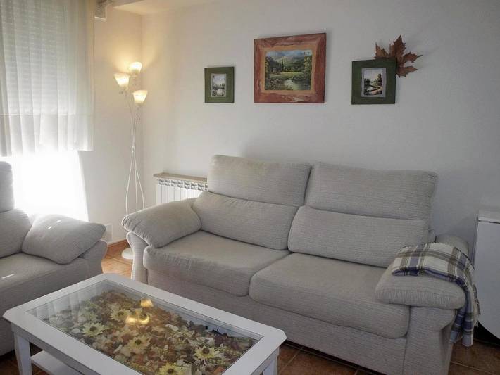 Ganze Ferienwohnung, Ferienwohnung für 6 Personen mit Garten in Ezcaray, Valdezcaray