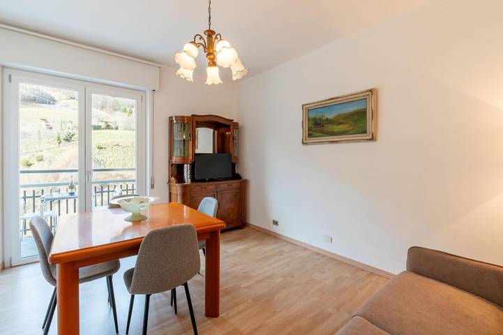 Gîte pour 4 personnes, avec vue et balcon dans Serina - 2