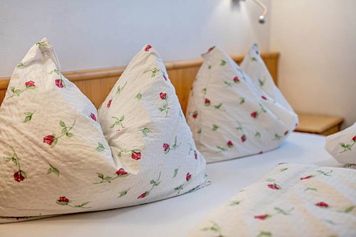 Hel lejlighed, Apartment "Maurerhof Morgenrot" with Mountain View, Private Balcony and Wi-Fi in Vintl, Dolomiti Superski
