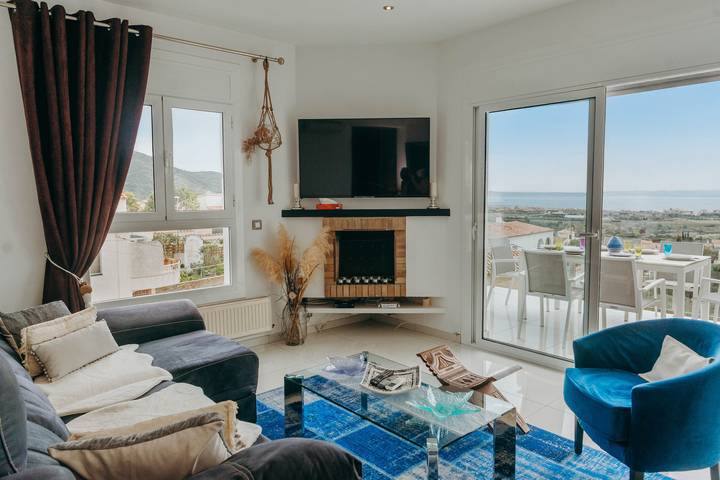 Welcs Casa 335 Emp con jacuzzi y terraza in El Mas Fumats, Roses