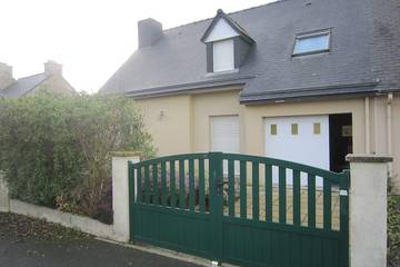 Gîte pour 9 personnes, avec jardin et terrasse, animaux acceptés dans Port Mer