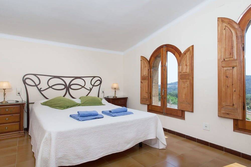 Maravillosa casa de vacaciones privada con Wifi, piscina privada, Tv, terraza y vista panorámica in Palafolls, Costa del Maresme