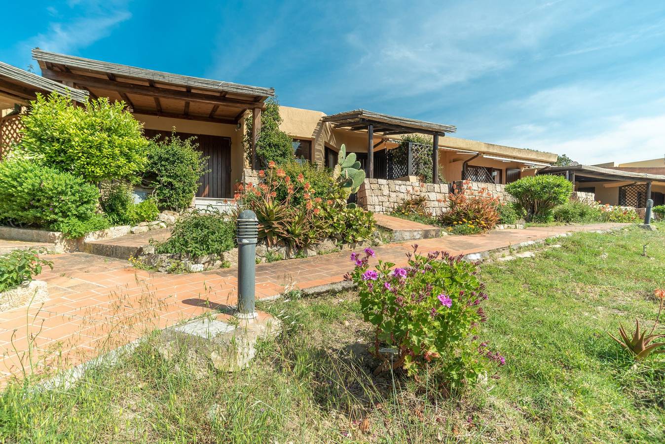Ganze Wohnung, Haustierfreundliches Apartment "Cottage Sea House" mit Meerblick und Balkon in Costa Serena, Palau (Sardinien)