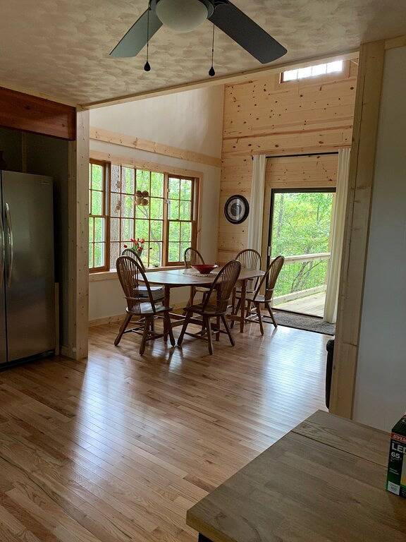 Gîte pour 7 personnes, avec jardin et jacuzzi, animaux acceptés dans Almond (Caroline du Nord) - 4