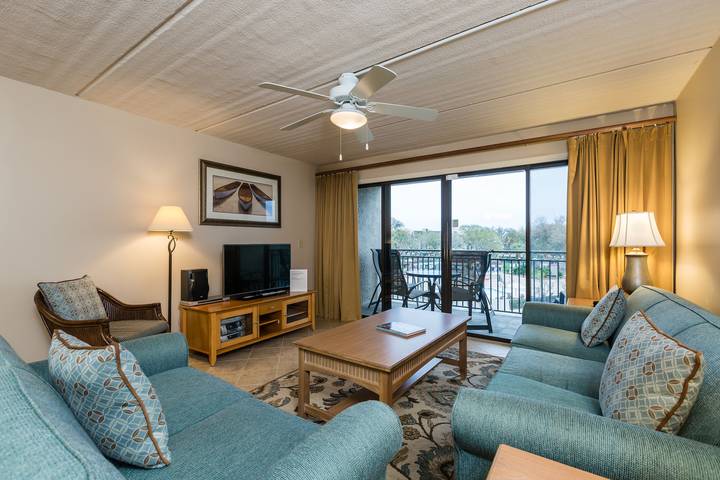 Entire apartment, Ocean View at Island Club in Folly Field, Port Royal Plantation