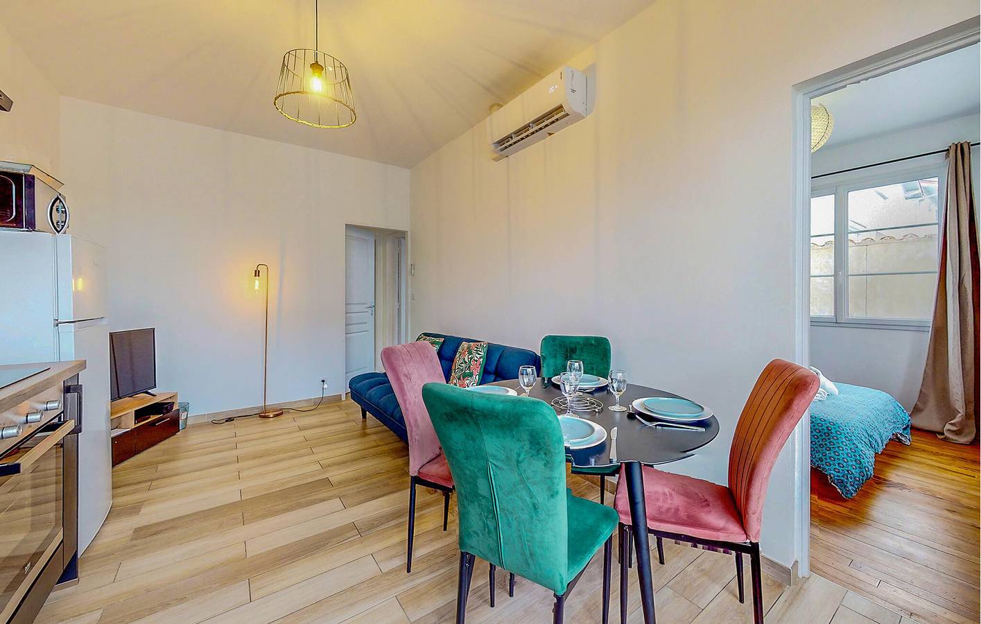 Gemütliche Wohnung mit eingezäuntem Garten, WiFi, Parkplatz in der Nähe von La Grande Conche Beach in Royan, Côte de Beauté