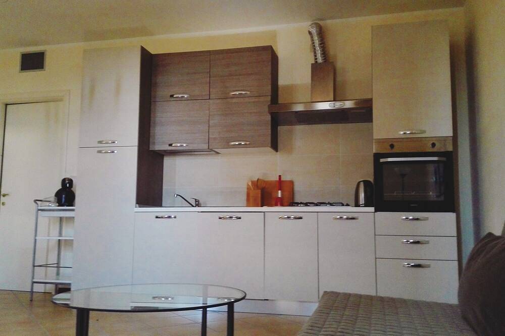 Apartment mit 2 Schlafzimmern in einer strategisch günstigen Lage Bett - Gardasee in Guidizzolo, Mantua Provinz