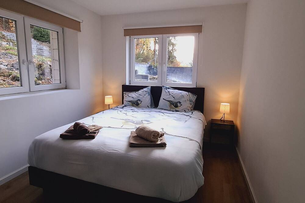 Ferienhaus-Übergroß-Eigenes Badezimmer-Blick auf die Landschaft-maison avec j... in Tavigny, Houffalize