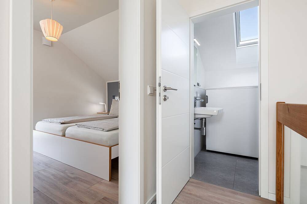 Ferienhaus Rügen-Relax mit hochwertiger moderner Ausstattung in Bodden-Nähe in Vaschvitz, Trent