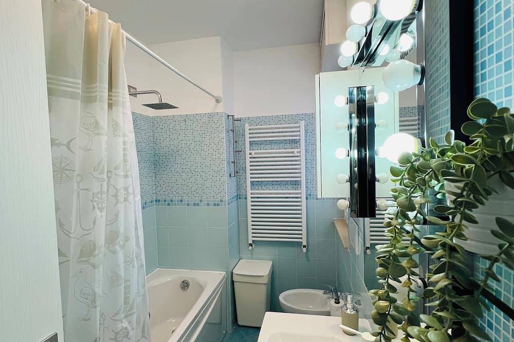 Entire apartment, Serene and cosy Sky Penthouse with a dea view Fiumicino in Fiumicino, Rome Province