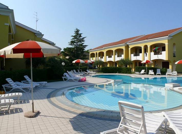 Appartamento intero, Appartamento vacanze per 5 persone con piscina in Bibione, San Michele al Tagliamento