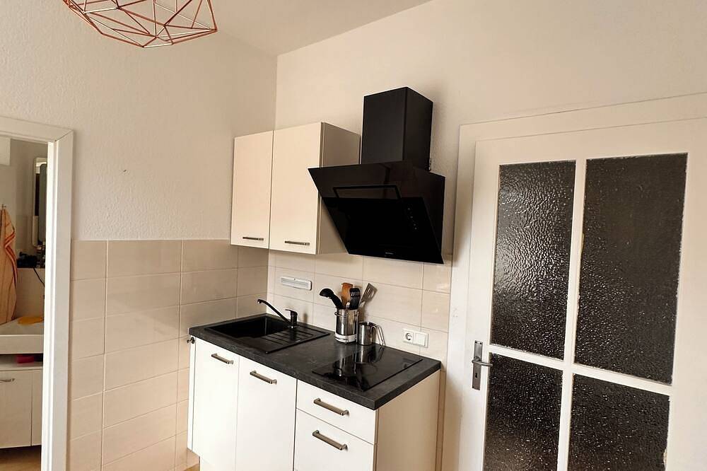 Entire apartment, Cozy 1 room apartment in a great location at Weißer Hirsch/ Bühlau in Loschwitz, Dresden