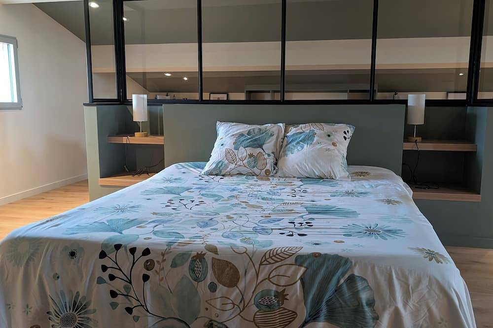 Apartamento entero, Cozy 2-room apartment with a whirlpool tub in Vaugneray, Lyon region