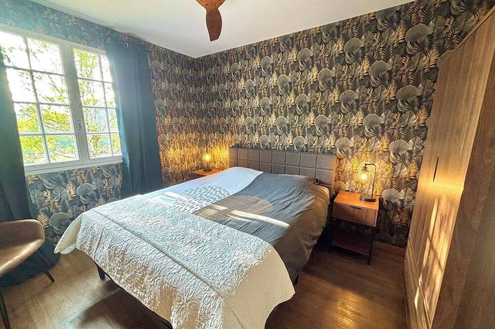 Location de vacances pour 9 personnes, avec jardin à Château-l'Évêque - 2