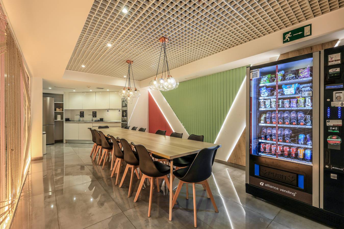 Apartamento vacacional entero, Espectacular habitación doble con gimnasio B121  in Chamberí (Madrid), Madrid