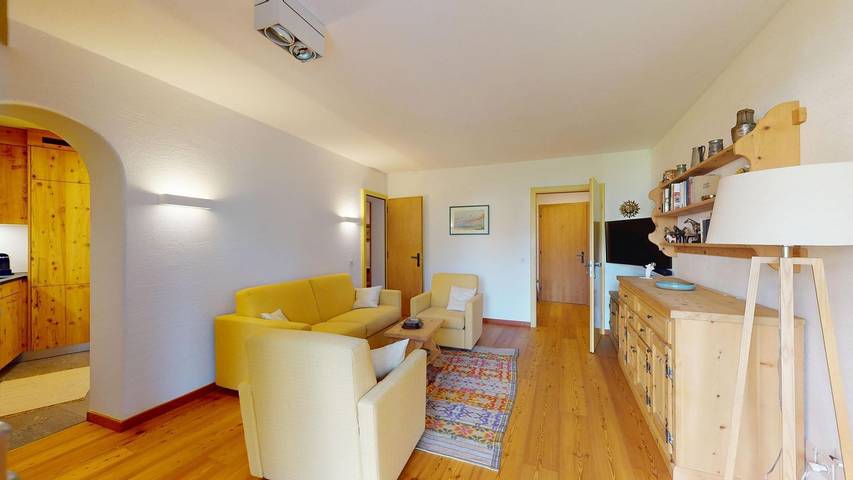 Ferienwohnung für 4 Personen, mit Terrasse und Garten sowie Ausblick in Silvaplana - 2
