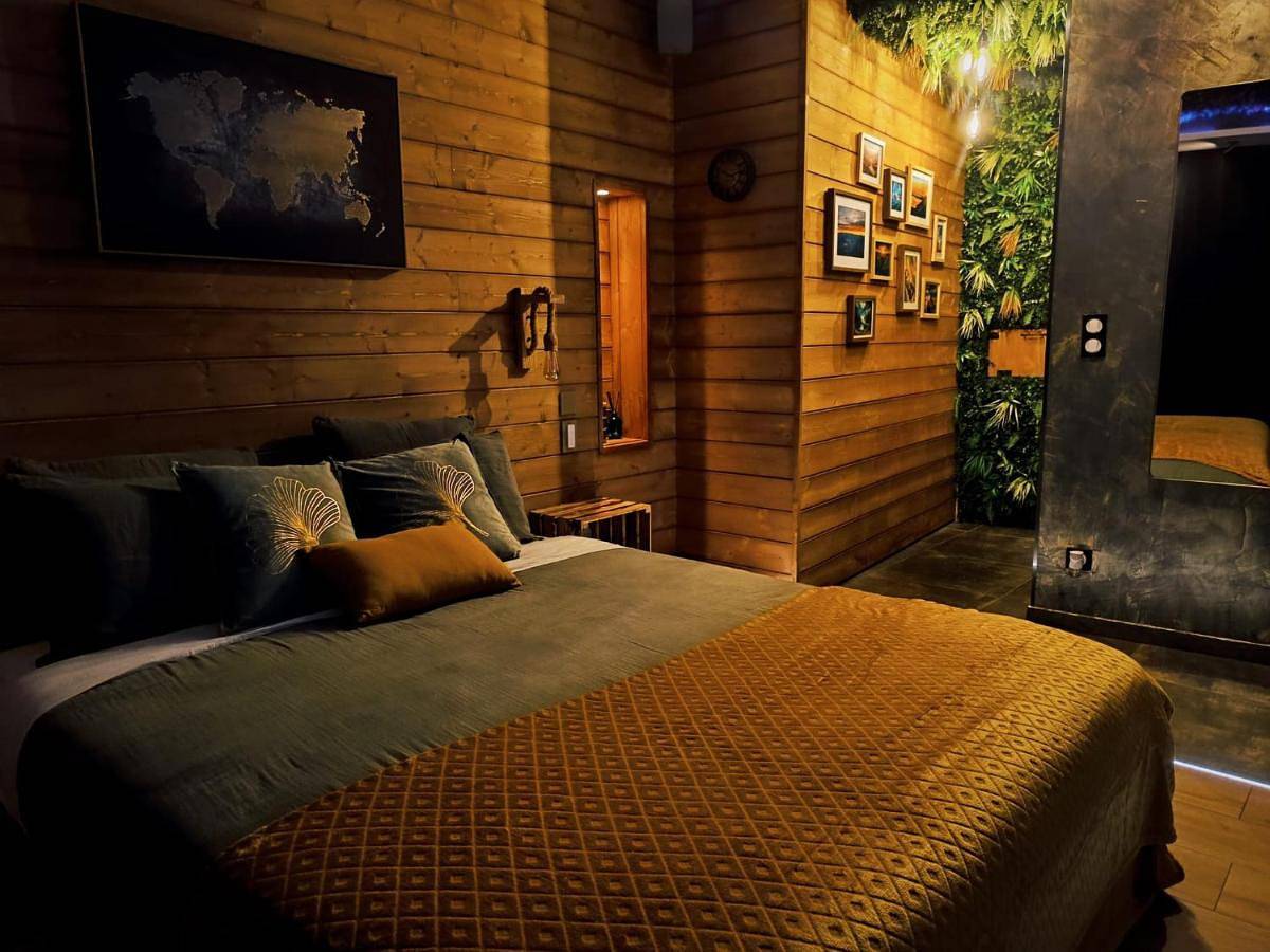 Multiverse Suite immersive in Charleval, Région d'Aix-en-Provence