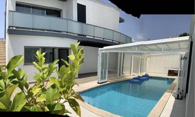 Casa rural para 8 personas, con vistas además de piscina y jardín en Nazaré