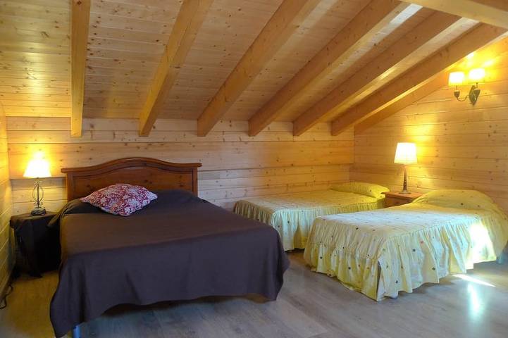 Location de vacances pour 12 personnes, avec jardin et terrasse à Formiguères - 3