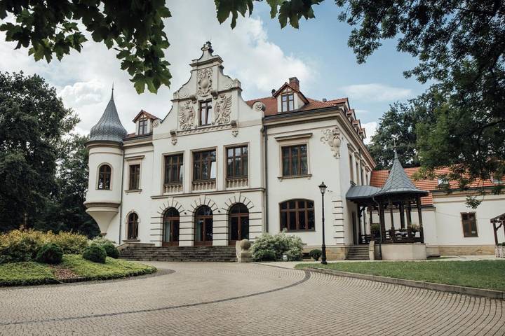 Hotel dla 2 osób, z basen i ogród oraz sauna i jacuzzi w Krosno