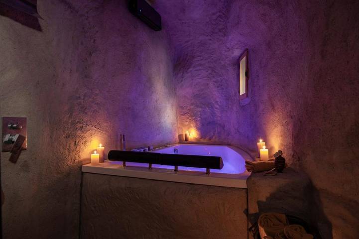 B&b per 12 persone, con Idromassaggio e Piscina nonché Panorama a Viterbo