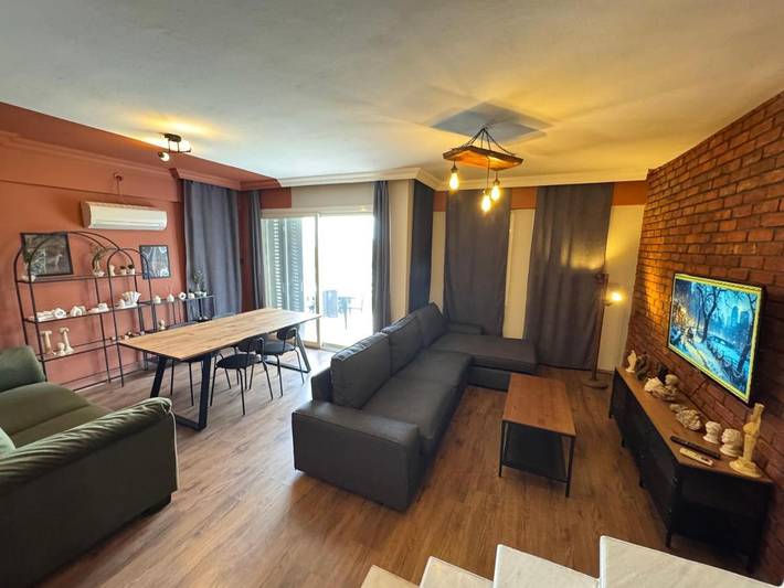 Villa für 8 Personen, mit Garten und Ausblick in Kusadasi