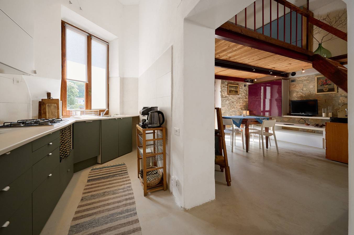 Geheel appartement, Appartement 'Limone Loft' met privéterras en airconditioning in Gavorrano, Provincie Grosseto