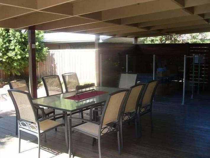 Holiday home for 8 people, with hot tub and terrace in New South Wales