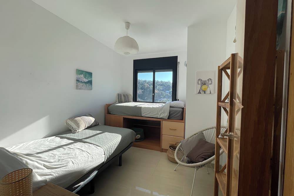 Spacious Villa with Private Pool & Gym – less than 20 min from Beach in Massanet de la Selva, Costa Brava