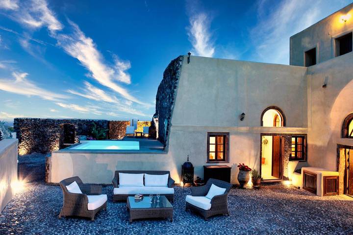 Location de vacances pour 6 personnes, avec terrasse et jardin à Megalochori