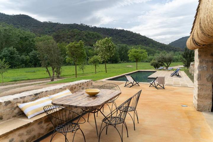 Casa rural para 2 personas, con vistas además de jardín y piscina en San Martín de Liémana - 3