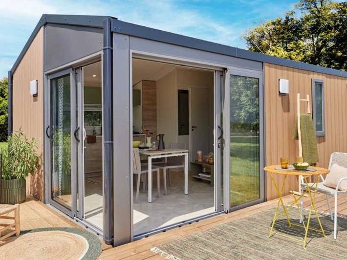 Camping für 4 Personen, mit Terrasse und Pool in Martigues