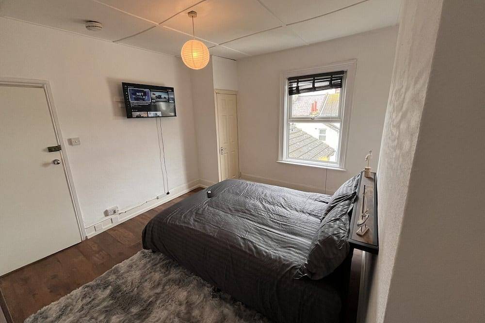 Entire apartment, Top Floor Residential Flat In Eastbourne Centre in Eastbourne, East Sussex