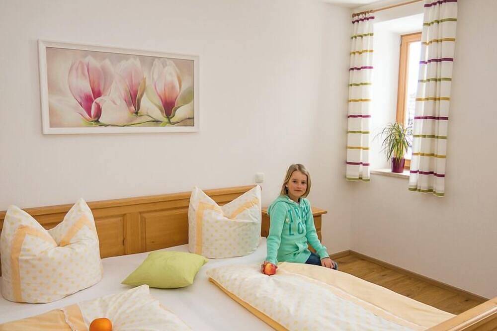Ganze Wohnung, Ferienwohnung für 1-3 Personen, 50 m², Balkon, Wlan in Unterwössen, Bayerische Alpen