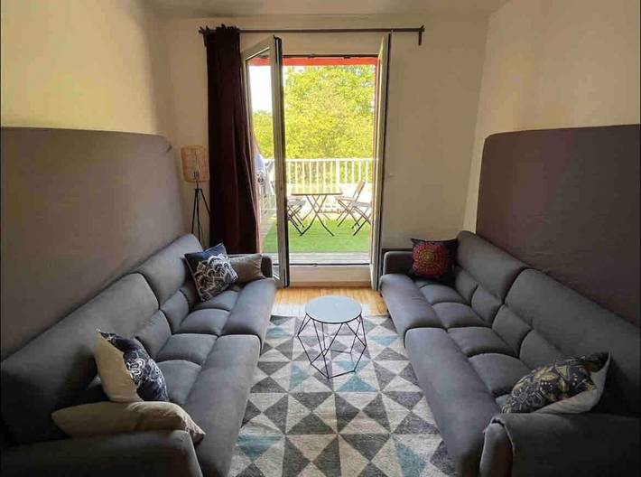 Location de vacances pour 42 personnes, avec jardin à Bagneux - 4