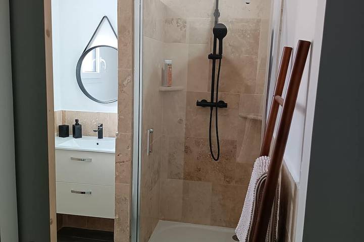 Gîte pour 2 personnes, avec terrasse à Villemoustaussou - 4