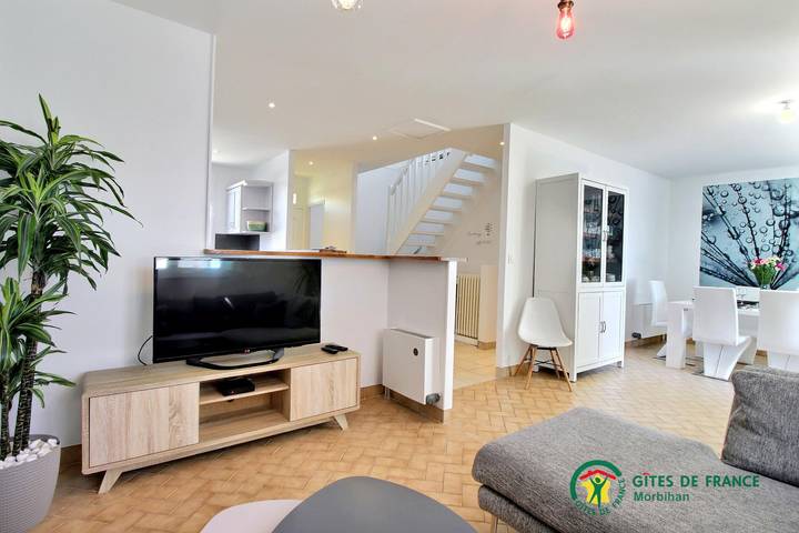 Gîte pour 8 personnes, avec jardin à Arradon - 3