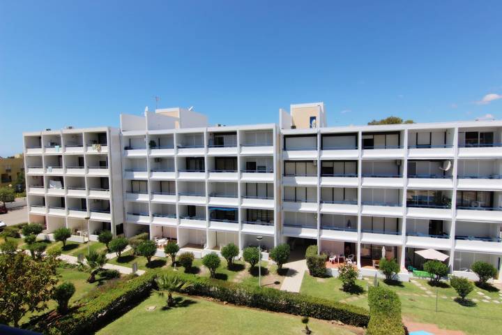 Ferienwohnung für 4 Personen, mit Balkon und Garten sowie Kinderpool - 1