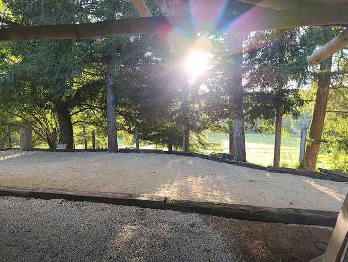 Tente pour 8 personnes, avec jardin ainsi que vue et piscine, animaux acceptés en Corrèze - 4