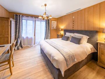 Location de vacances pour 15 personnes, avec jardin, adapté aux familles à Vresse-sur-Semois