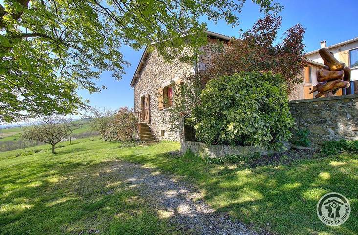Gîte pour 4 personnes, avec jardin, animaux acceptés dans Rhône - 4