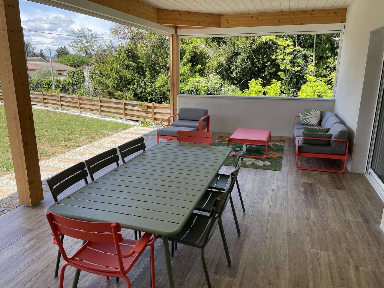 Villa moderne avec piscine privée et grand terrain en centre-ville in Vallon-Pont-d'Arc, Gorges de l’Ardèche