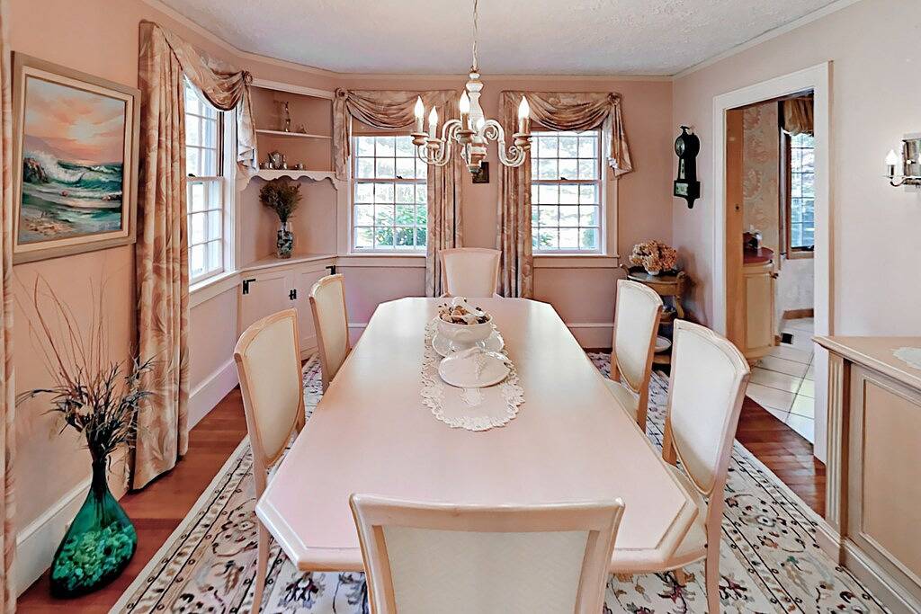 Coastal Retreat w/ Sunroom & Yard – Walk to Private Beach & Harwich Port in West Harwich, Harwich