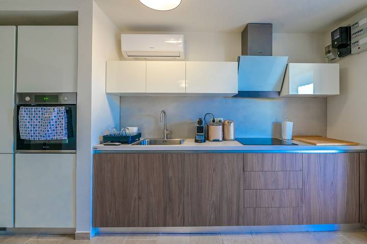 Villa für 6 Personen, mit Terrasse und Garten in Novalja - 4