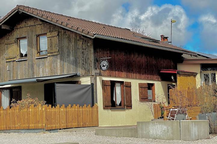 Chalet für 8 bis 10 Personen in Monnet-la-Ville, Französischer Jura