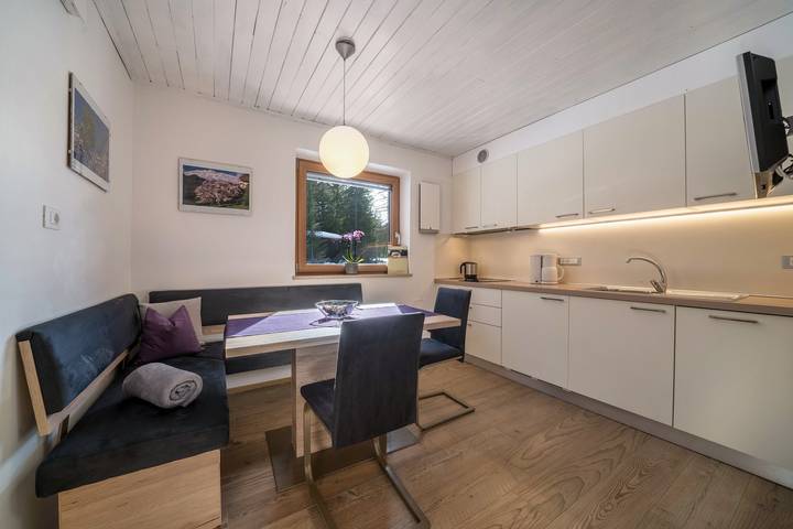 Ferienwohnung für 4 Personen, mit Balkon und Garten in Hafling - 3