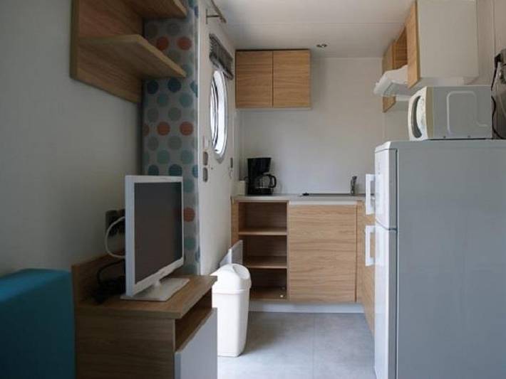 Flower Camping Orly d'Azur - Mobilhome 4 personnes - Mobile-home Aglandau Confort 20m² - 1 chambre - terrasse semi-couverte in Six-Fours-les-Plages, Côte méditerranéenne (France)