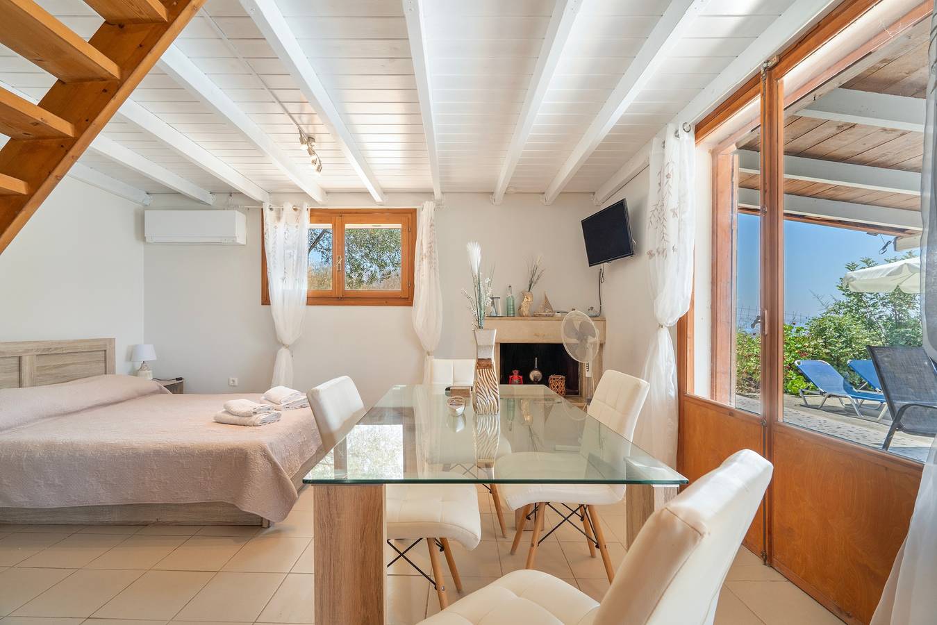 Country Green House in Lourdas – Abgeschiedenes Waldrefugium mit Meerblick in Kefalonia