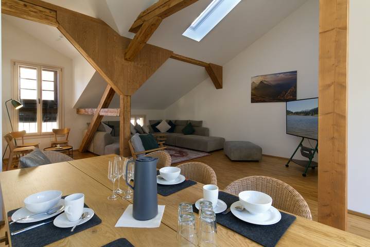 Ferienwohnung für 12 Personen, mit Balkon und Ausblick in Geigenbaumuseum Mittenwald - 2