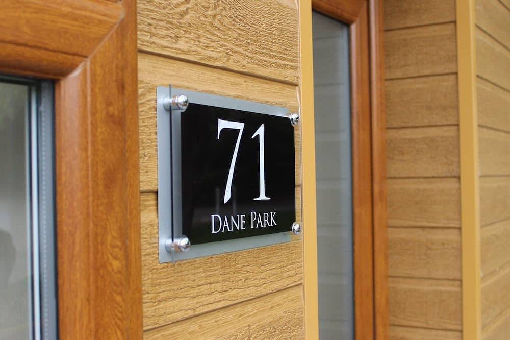 Luxury 4 Bedroom Lodge in Milford-on-Sea, New Forest